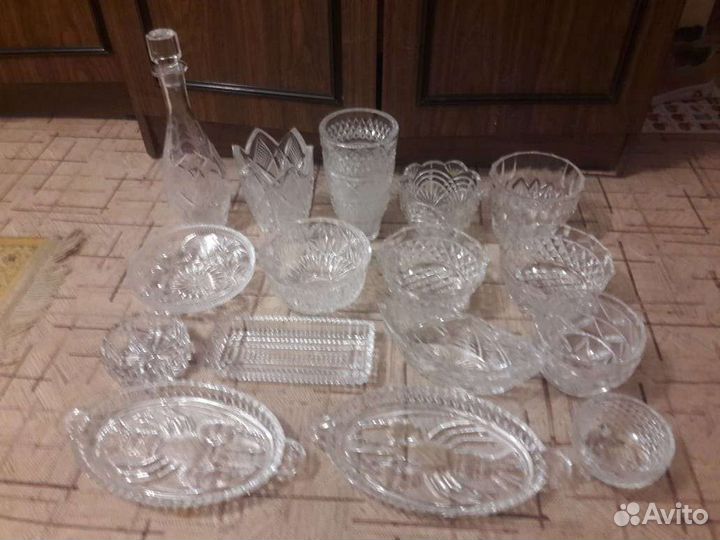 Посуда хрустальная и стеклянная разная