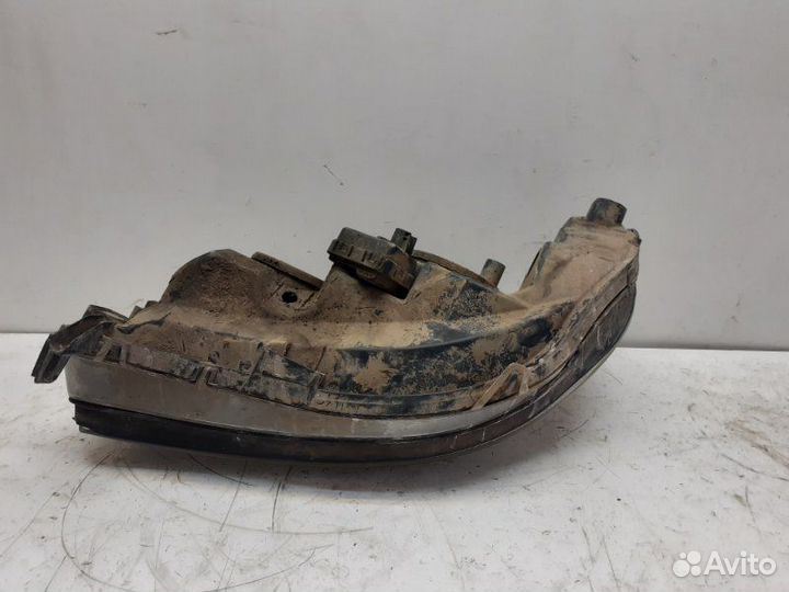 Фара правая Opel Zafira минивэн дизель 1999