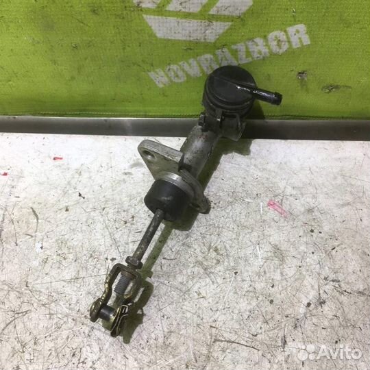 Цилиндр сцепления главный Вольво C40