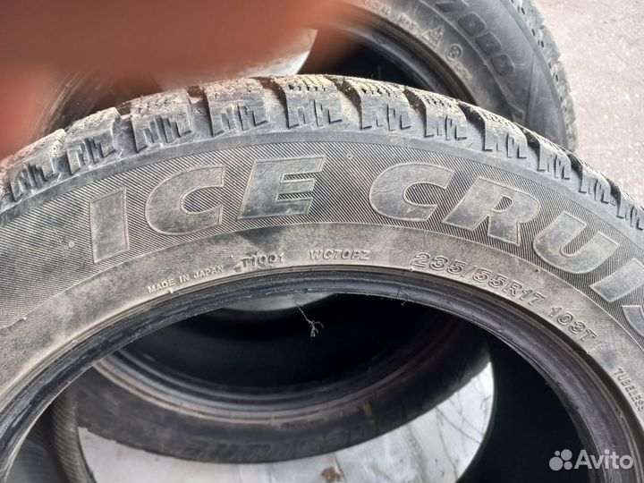 Bridgestone Ice Cruiser 7000 235/65 R17 103T