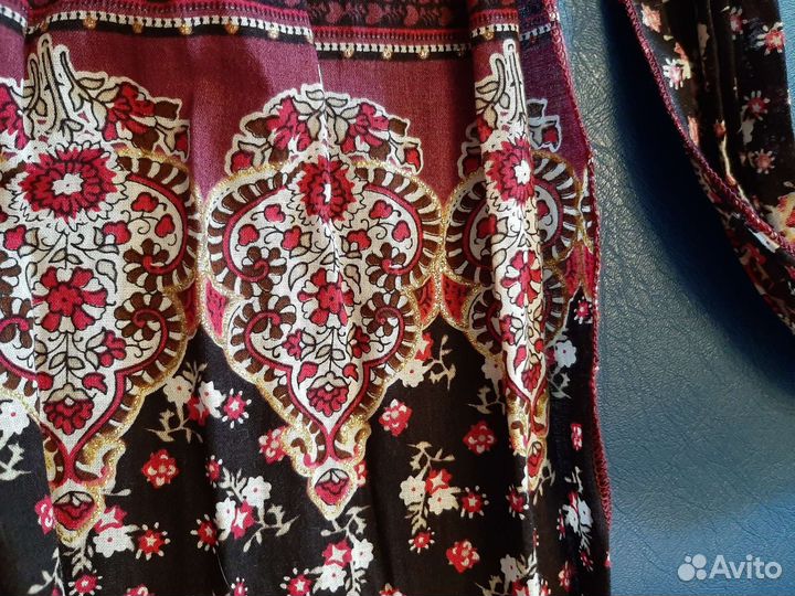 Женский шарф узкий