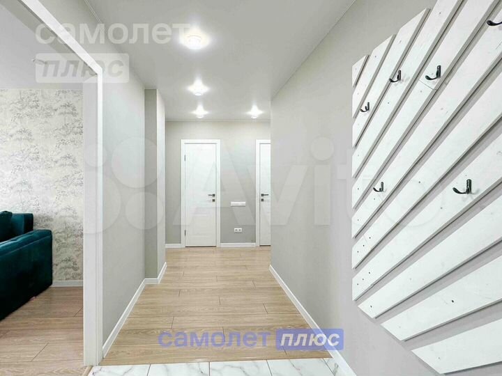 2-к. квартира, 64 м², 8/16 эт.