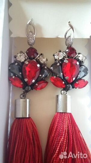 Серьги красные и белые