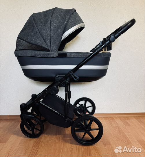 Коляска 3 в 1 adamex