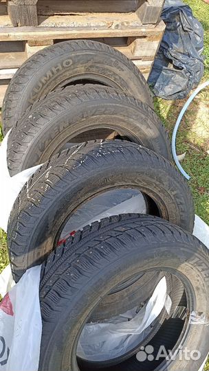 Kumho I'Zen KW22 215/65 R16