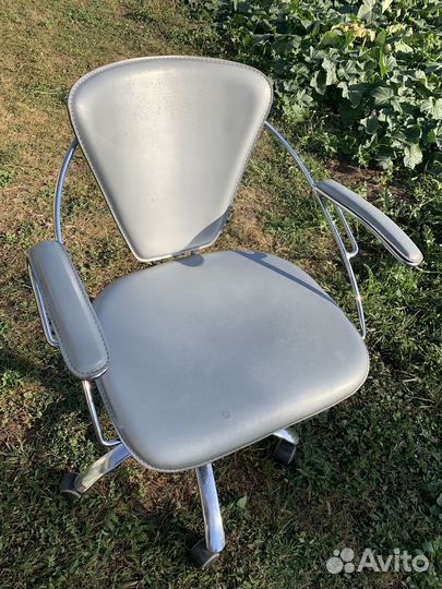 Компьютерный стул