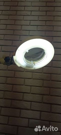 Лампа-лупа косметологическая на штативе