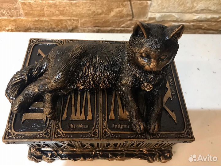 Шкатулка Таро, Наблюдатель за Судьбой