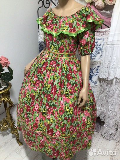 Красивое платье 42-44 р