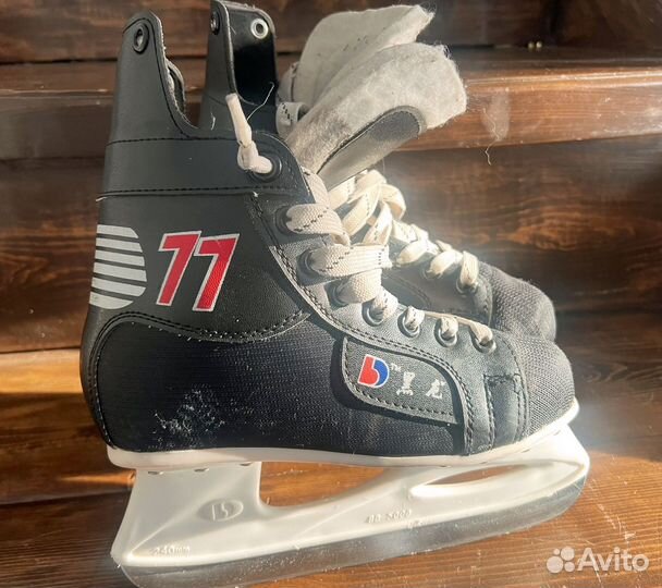Коньки хоккейные 36 размер