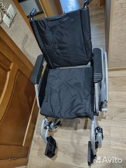 Инвалидная коляска новая