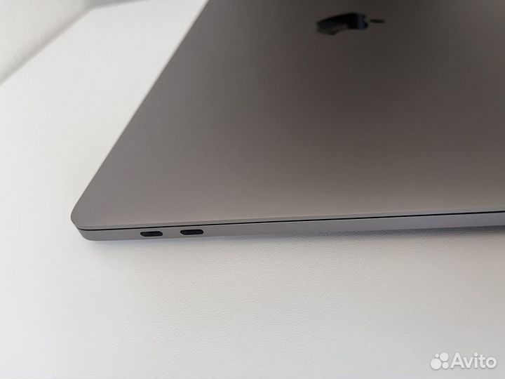 Macbook pro 13 2019 256 gb