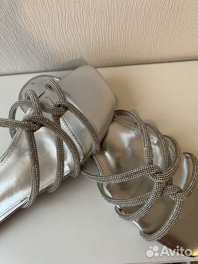 Шлепанцы сланцы со стразами серебро life shide