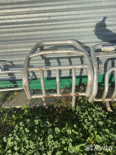 Кингурятник на ниву