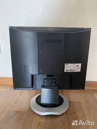 Монитор Samsung syncmaster 940n