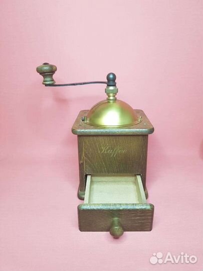 Кофемолка немецкая деревянная
