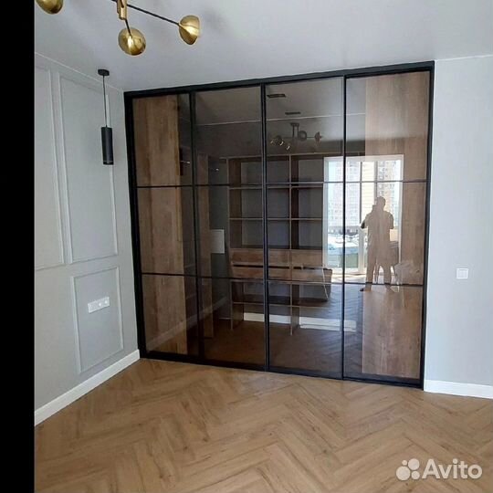 Шкаф купе стеклянный