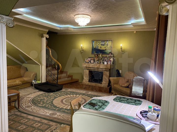 3-к. квартира, 110 м², 4/5 эт.