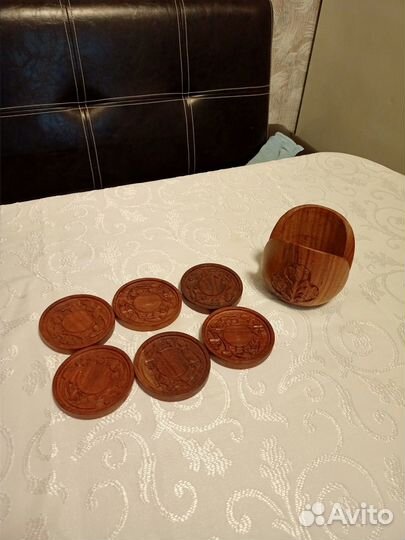 Подставка под стаканы или бокалы.Индия