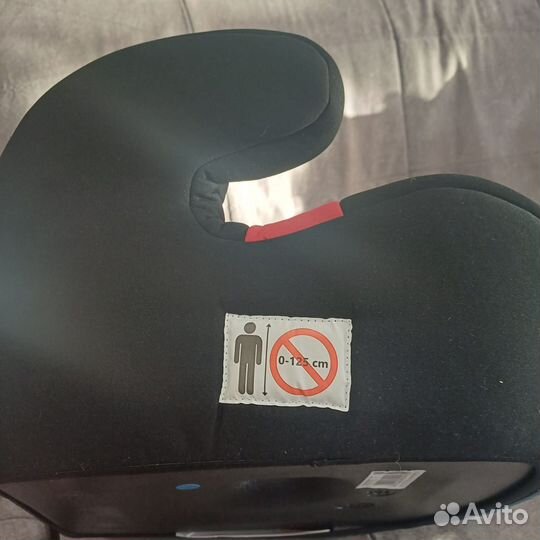 Детский бустер автомобильный