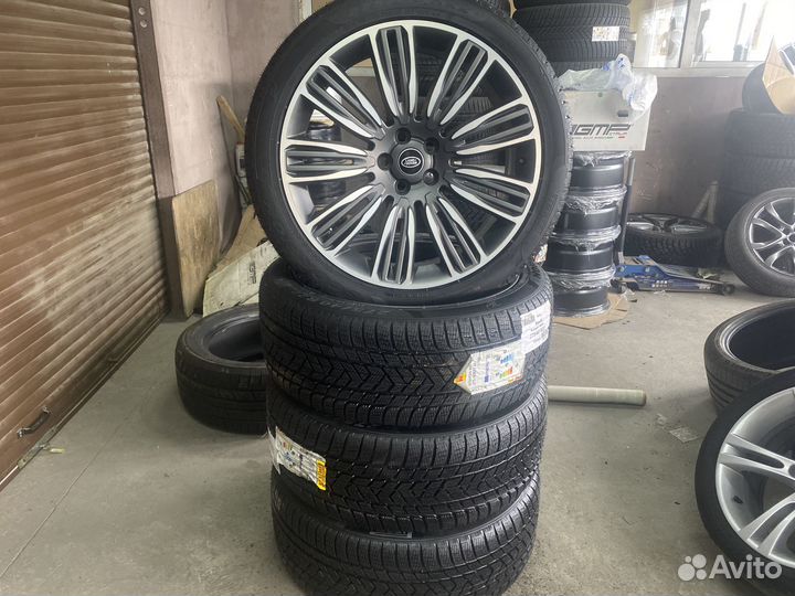 Оригинальные колеса на Range Rover Sport R22