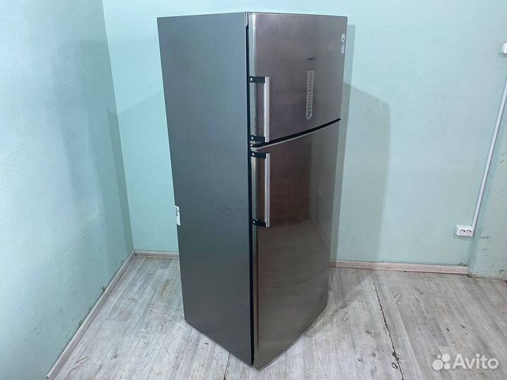 Холодильник Siemens