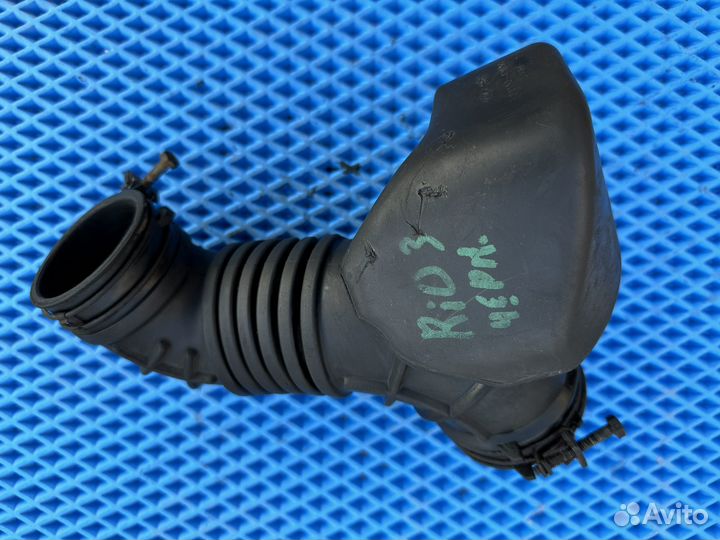 Патрубок воздушного фильтра Kia Rio 3