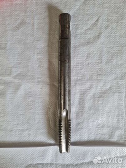 Метчик машинный М27 Р18