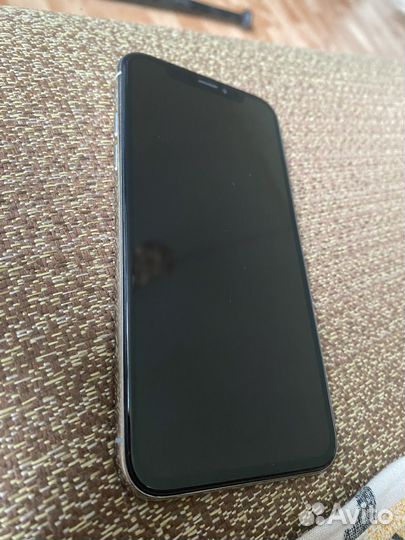 Телефон iPhone x 64Gb