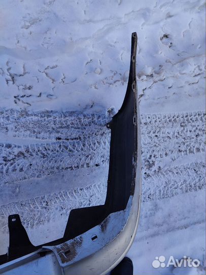 Задний бампер универсал Aventis 255 Toyota