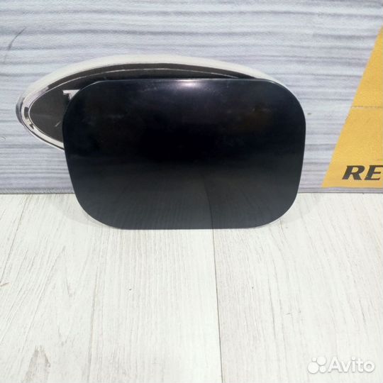 Лючок бензобака Renault megane 2