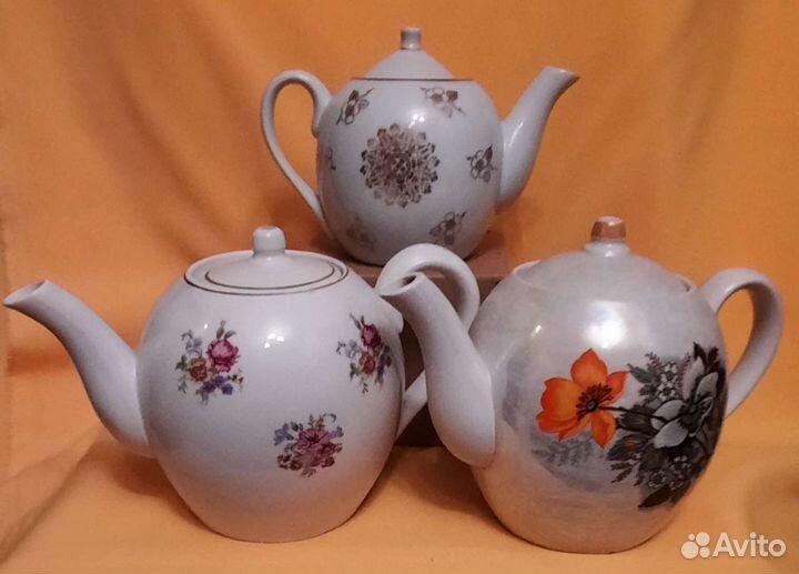 Заварочные чайники,сахарницы и чашки