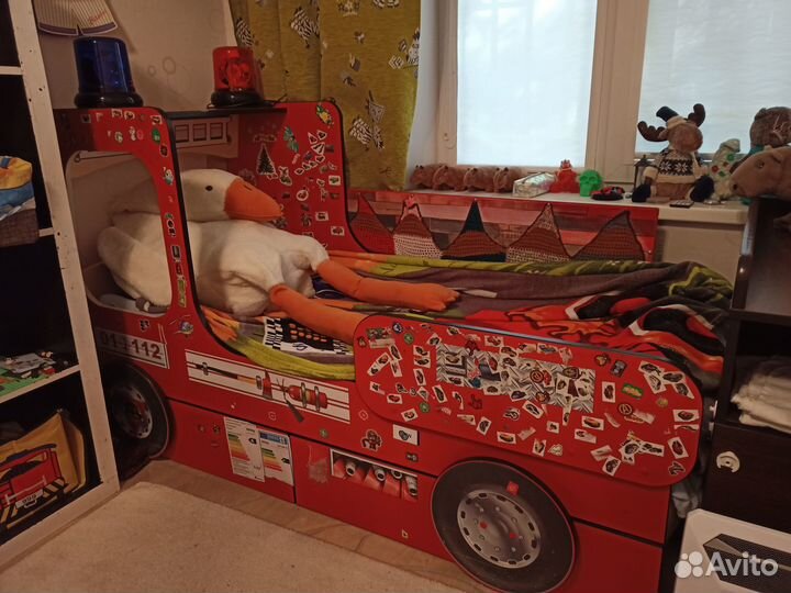 Детская кровать-пожарная машина