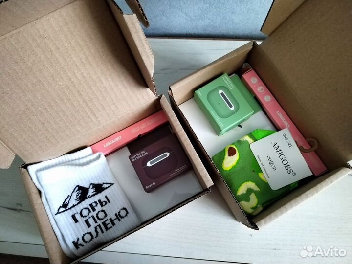 Подарочный набор с наушниками AirPods Pro