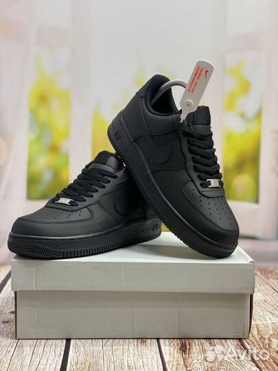 Nike Air Force 1 '07 Triple Black