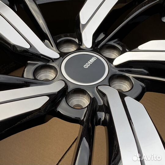 Новые диски 17 дюймов 5/114,3