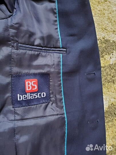 Новый костюм-тройка для школьника