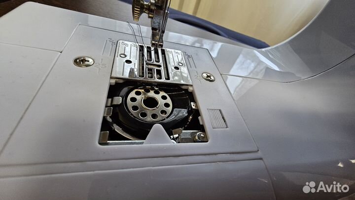 Швейная машина dexp SM-1600H