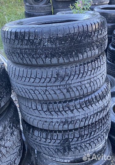Gislaved Nord Frost 5 215/65 R16 19B