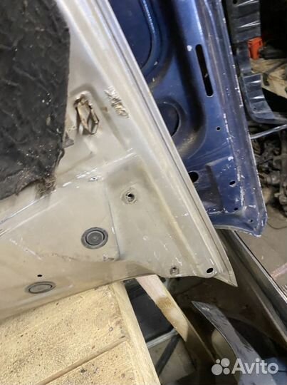 Капот audi 100 C3