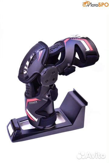 Наколенники Leatt брейсы