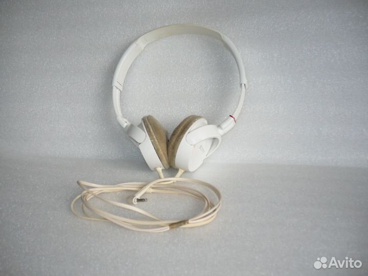 Полноразмерные Hi-Fi наушники 