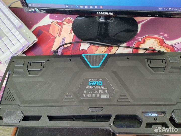 Игровая клавиатура logitech