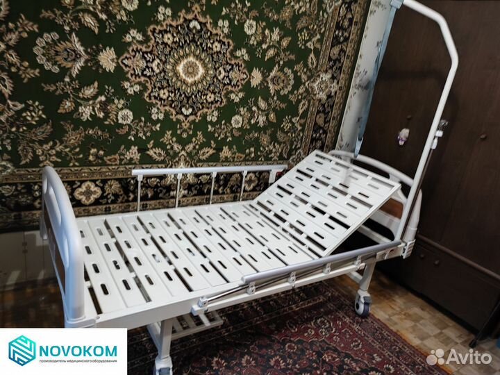 Медицинская кровать E-17B для инвалидов