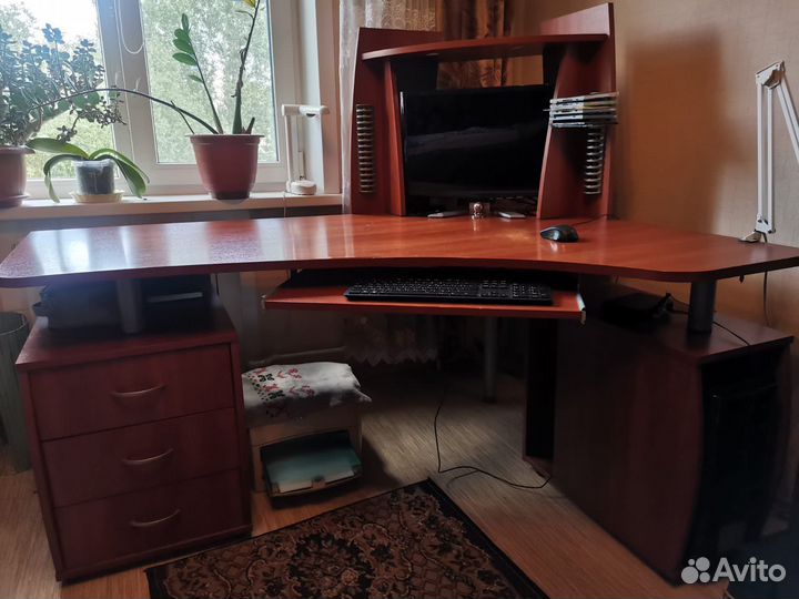 Компьютерный стол бу