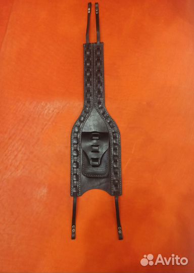 Галстук на бак мотоцикла, натуральная кожа