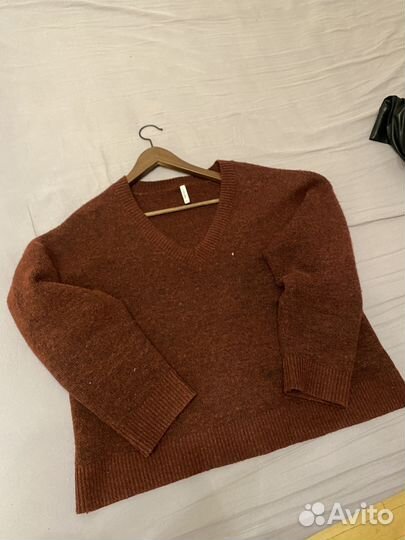 Шерстяной джемпер с v-вырезом BeFree