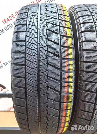 Bridgestone Blizzak VRX 215/45 R17 91N