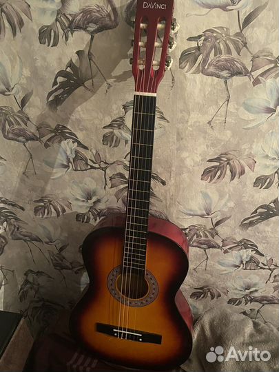 Гитара+медиаторы,каподастр,напальчники,струны