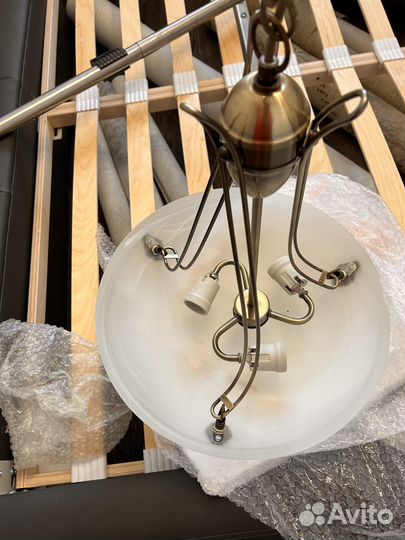 Люстра потолочная новая